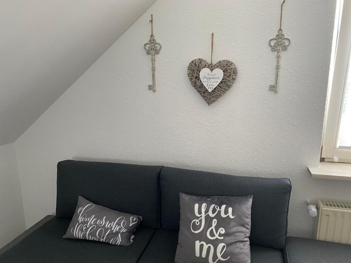 Traumhafte Dachgeschosswohnung Konigslutter Bagian luar foto