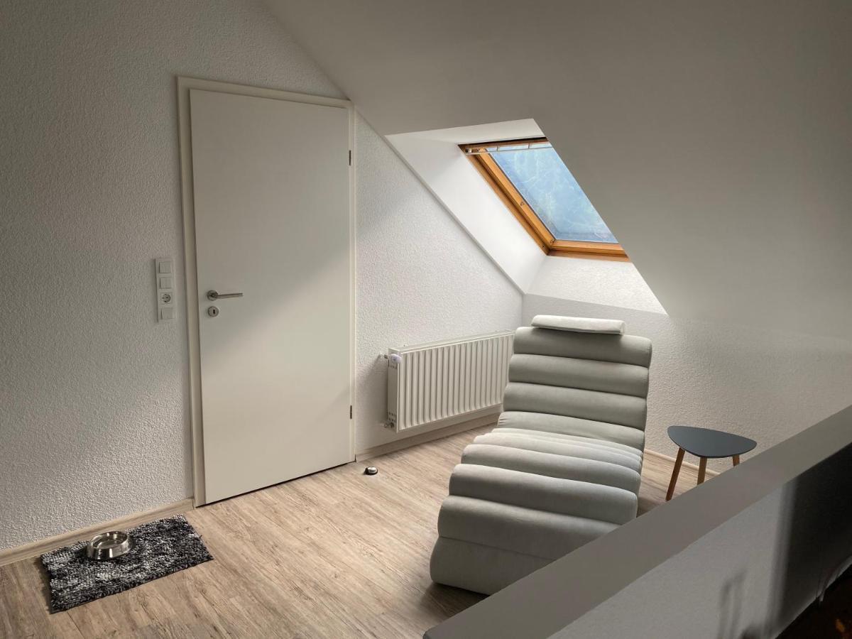 Traumhafte Dachgeschosswohnung Konigslutter Bagian luar foto