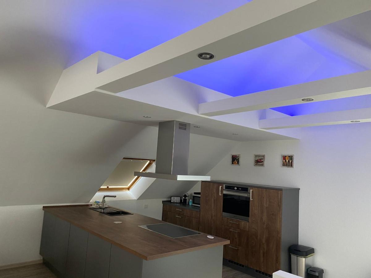Traumhafte Dachgeschosswohnung Konigslutter Bagian luar foto